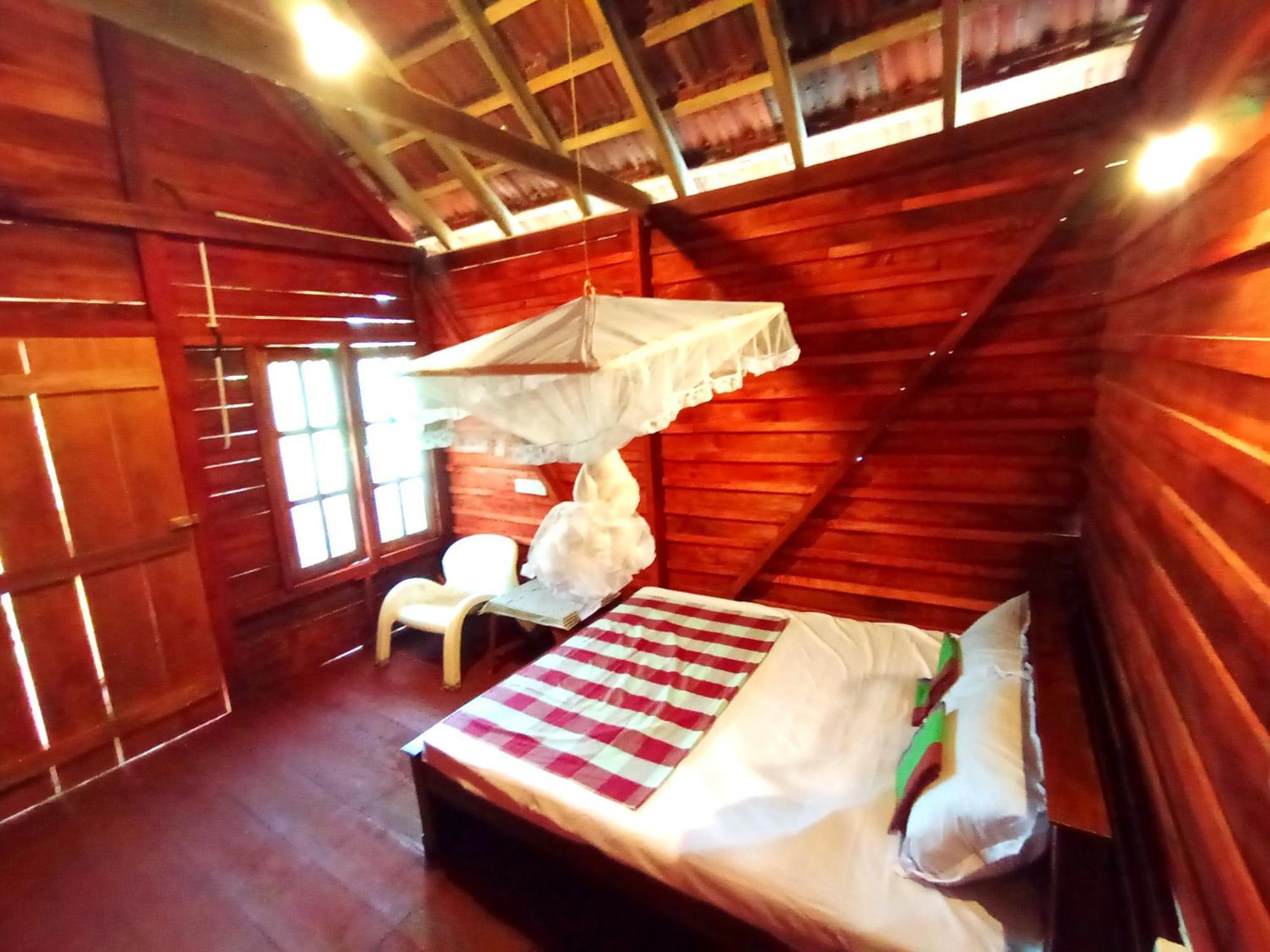 Parrot Tree House Villa Mirissa Buitenkant foto